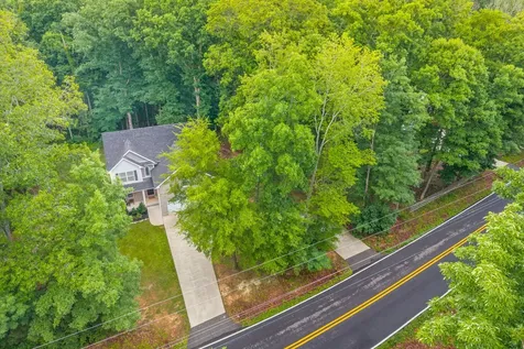 4515 Chester Harris Road Woodlawn TN 37191