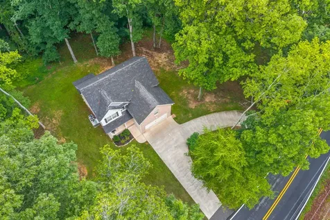 4515 Chester Harris Road Woodlawn TN 37191
