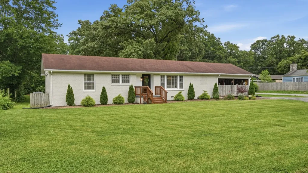 1100 Bragg Circle Tullahoma TN 37388