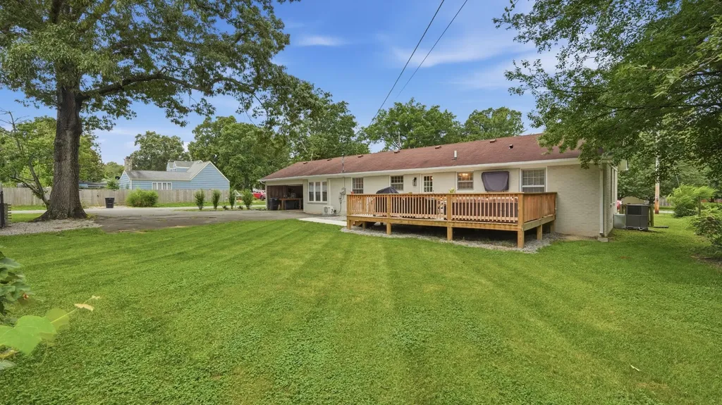 1100 Bragg Circle Tullahoma TN 37388