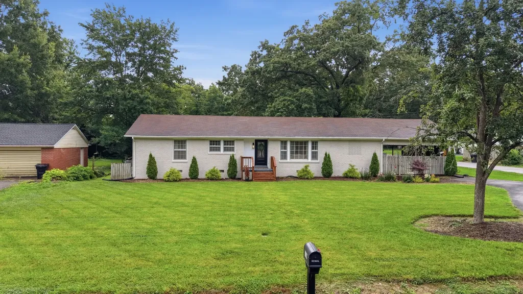 1100 Bragg Circle Tullahoma TN 37388