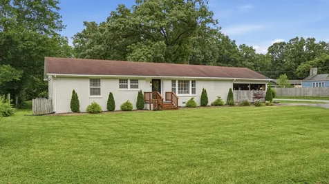 1100 Bragg Circle Tullahoma TN 37388