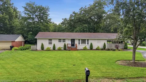 1100 Bragg Circle Tullahoma TN 37388