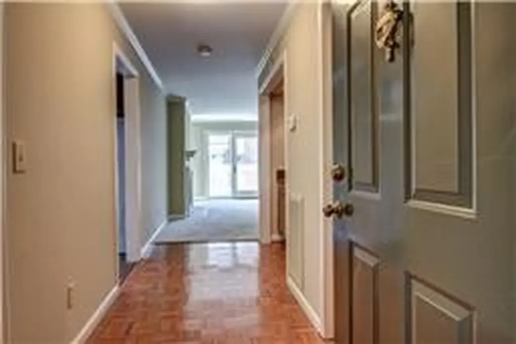 120 Hillsboro Place Nashville TN 37215