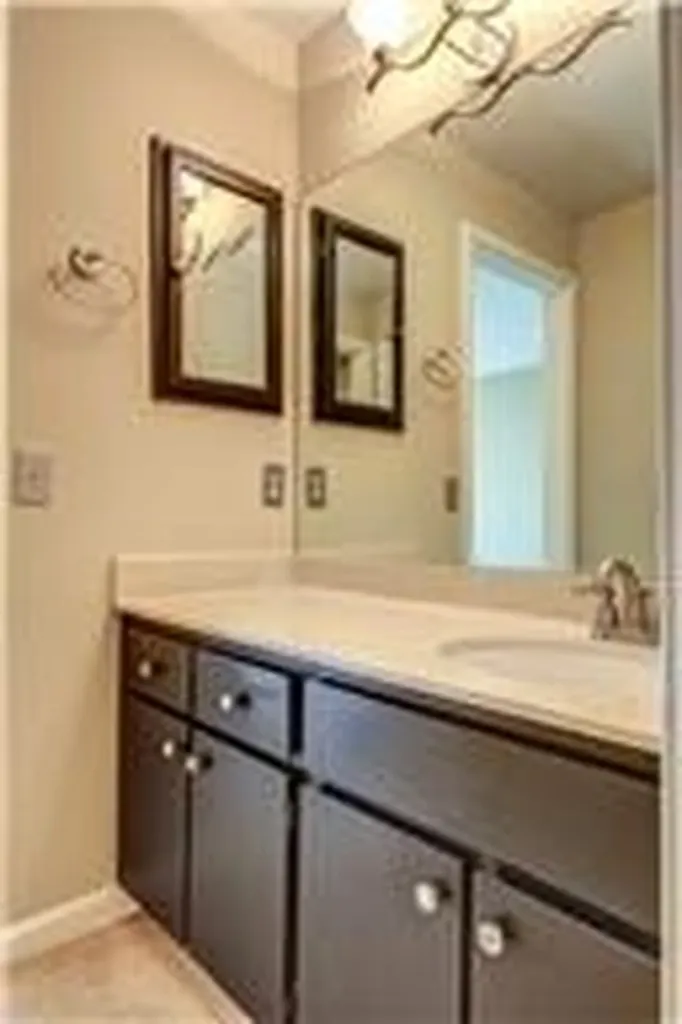 120 Hillsboro Place Nashville TN 37215
