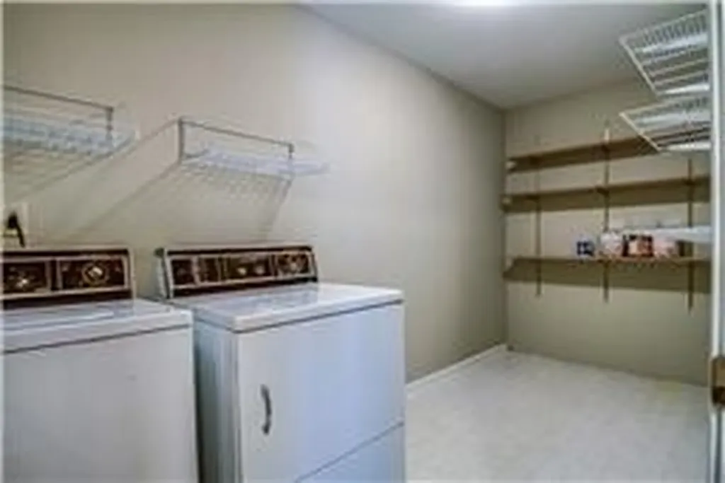 120 Hillsboro Place Nashville TN 37215