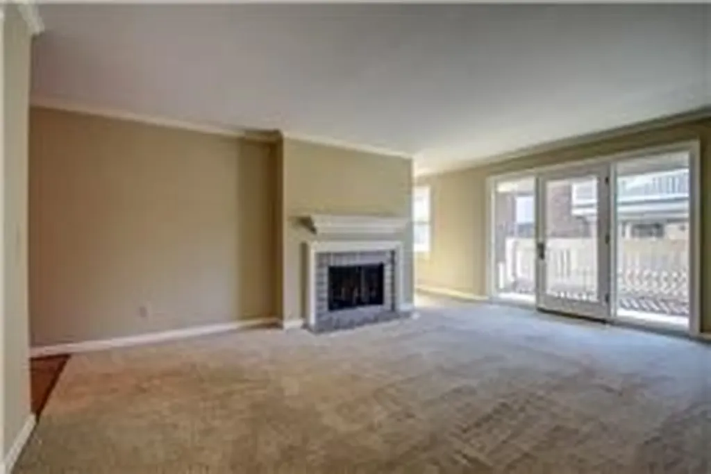 120 Hillsboro Place Nashville TN 37215