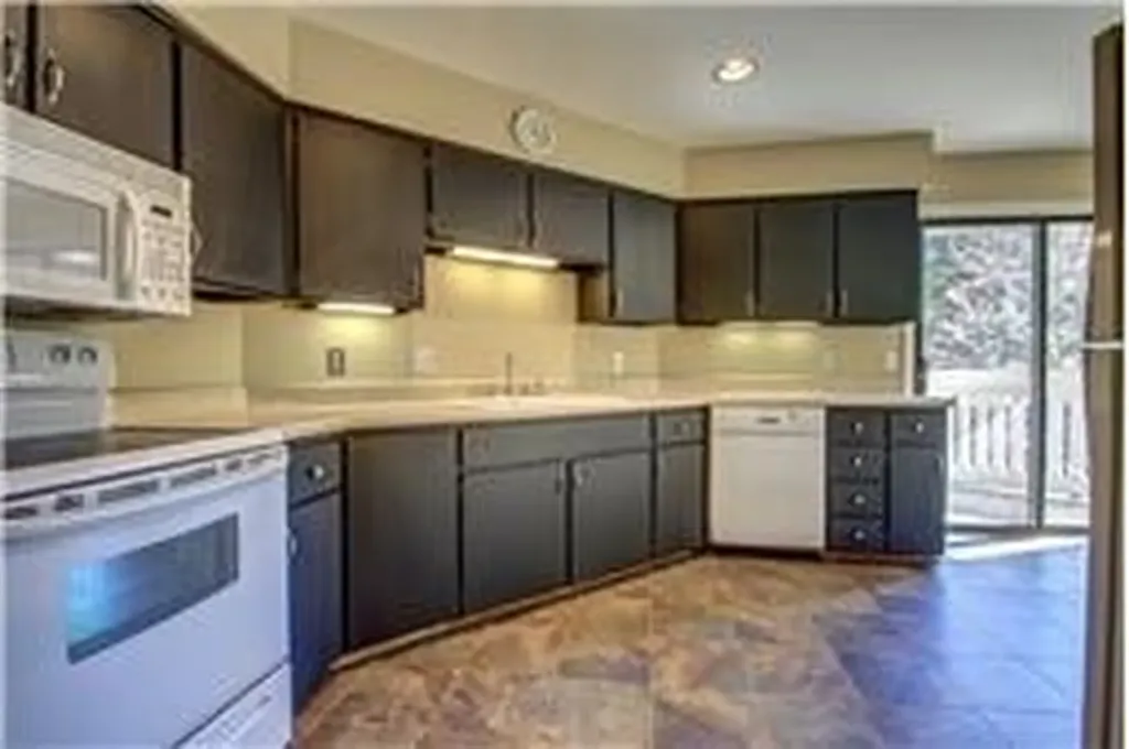 120 Hillsboro Place Nashville TN 37215