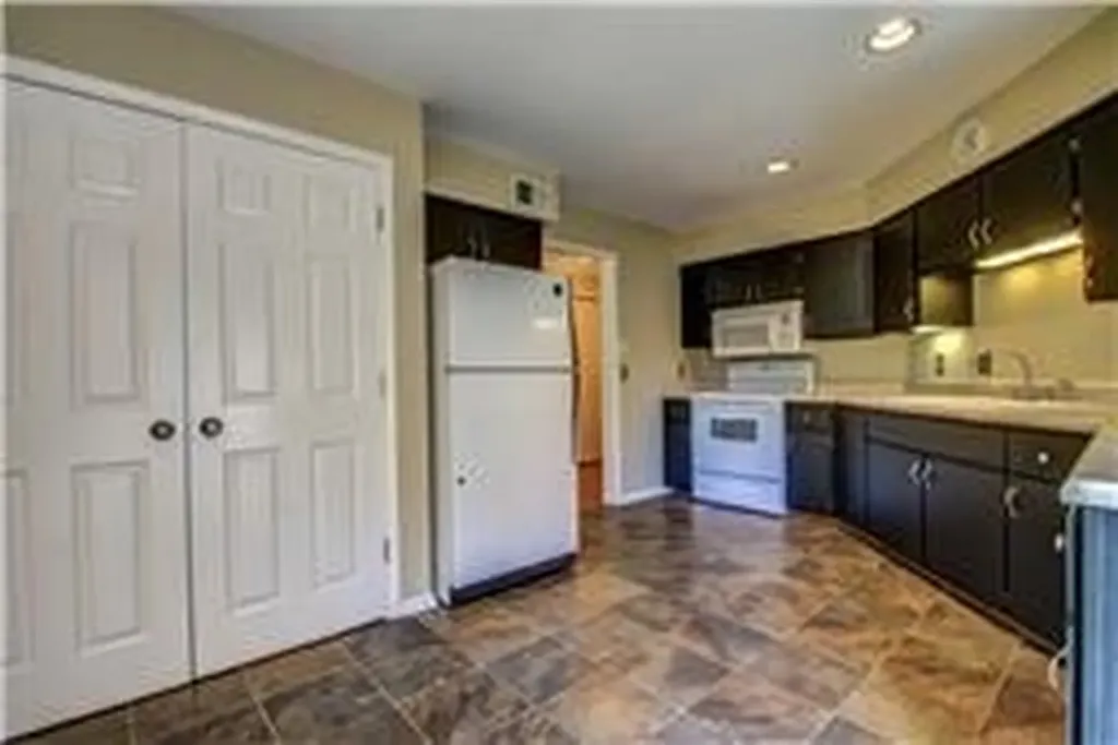 120 Hillsboro Place Nashville TN 37215