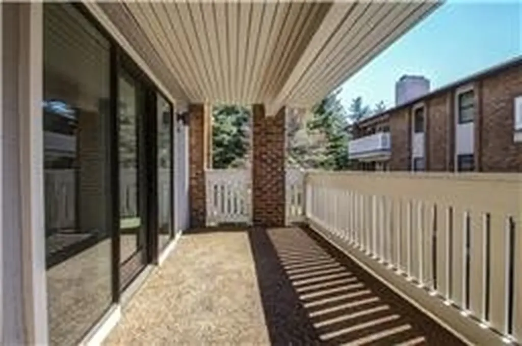 120 Hillsboro Place Nashville TN 37215