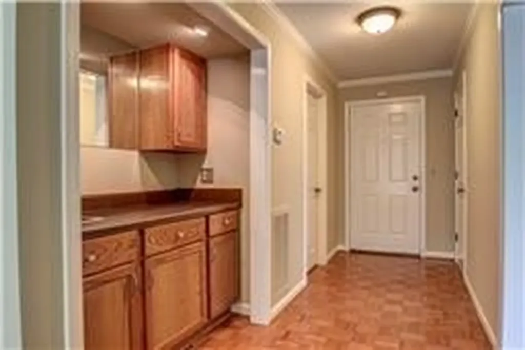 120 Hillsboro Place Nashville TN 37215