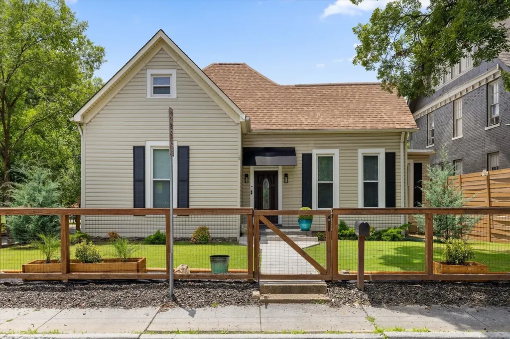 1514 Bailey Avenue Chattanooga TN 37404