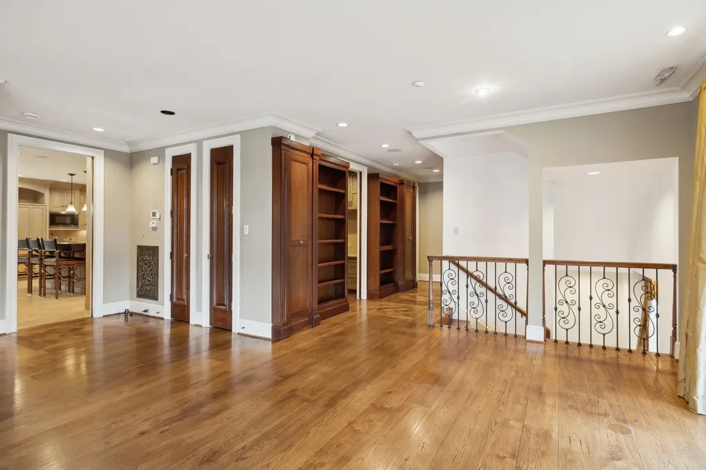 102 West End Close Nashville TN 37205