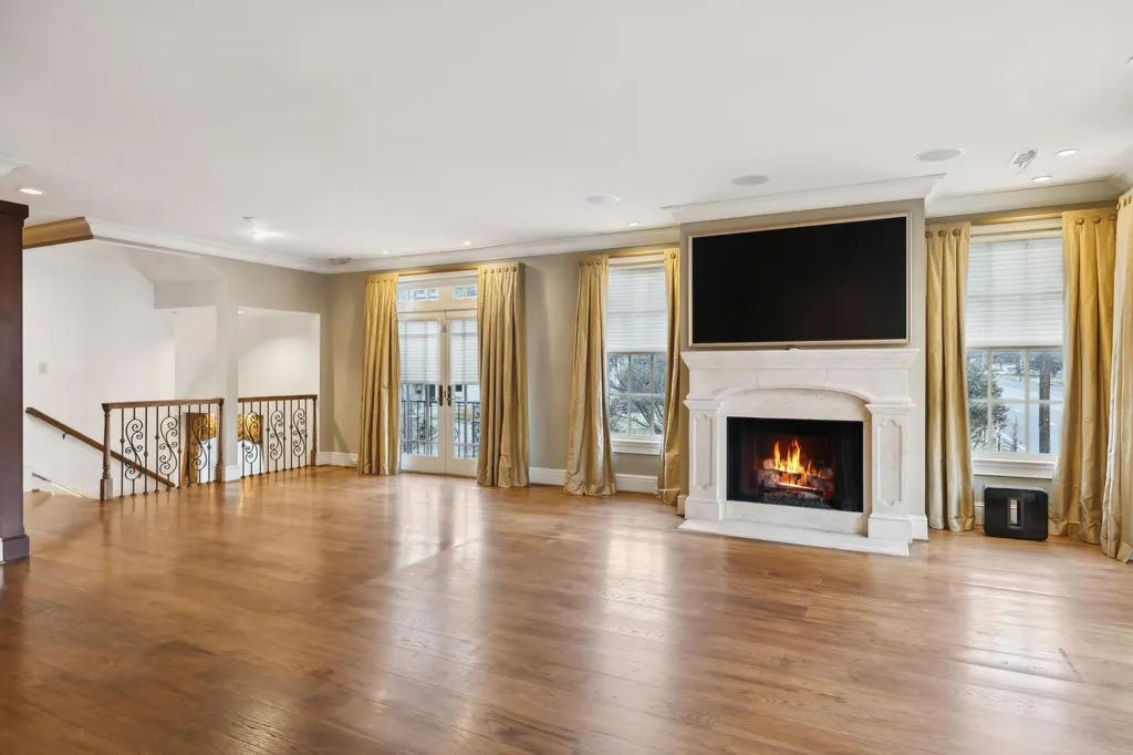 102 West End Close Nashville TN 37205