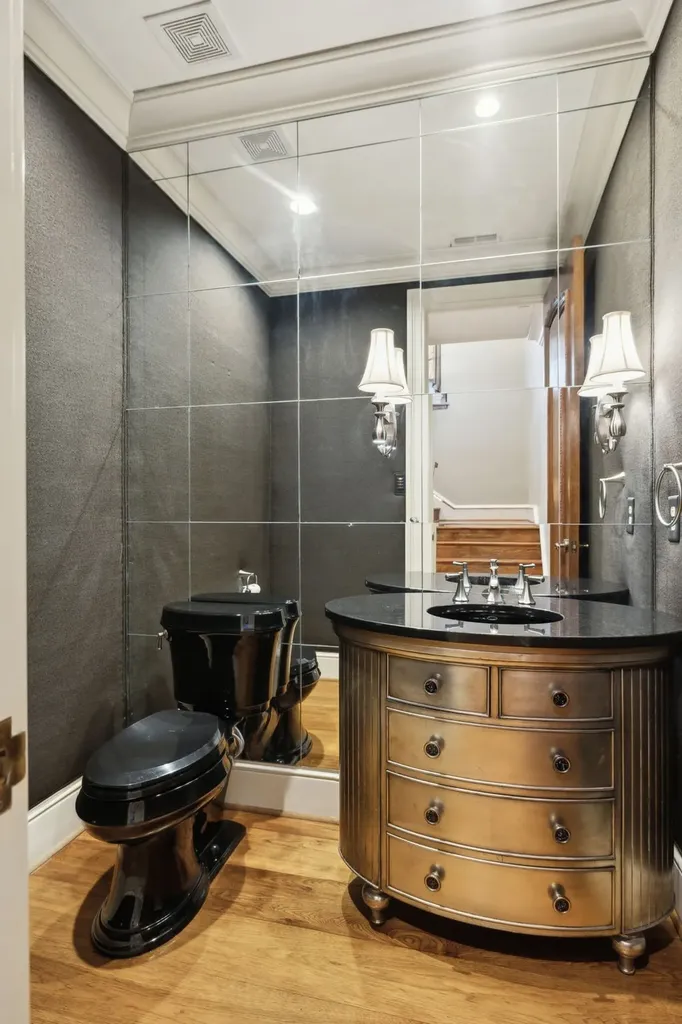 102 West End Close Nashville TN 37205