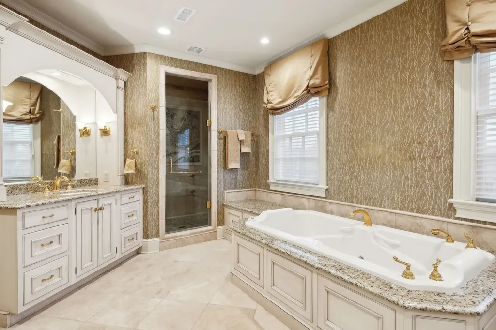 102 West End Close Nashville TN 37205