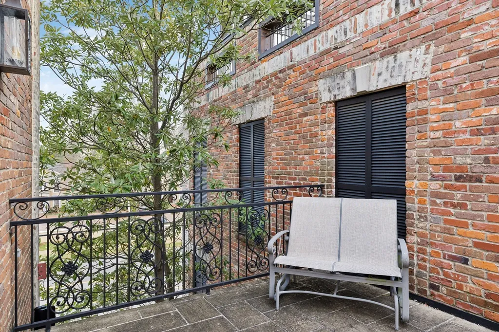102 West End Close Nashville TN 37205