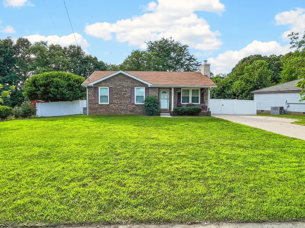 578 Donna Drive Clarksville TN 37042