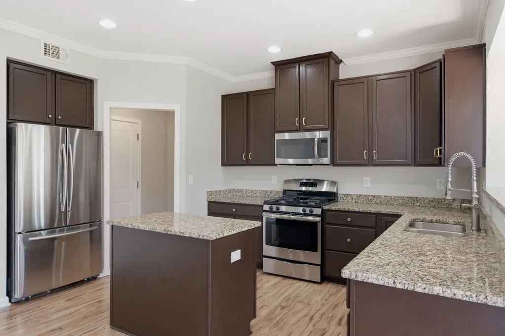 1568 Brockton Lane Nashville TN 37221