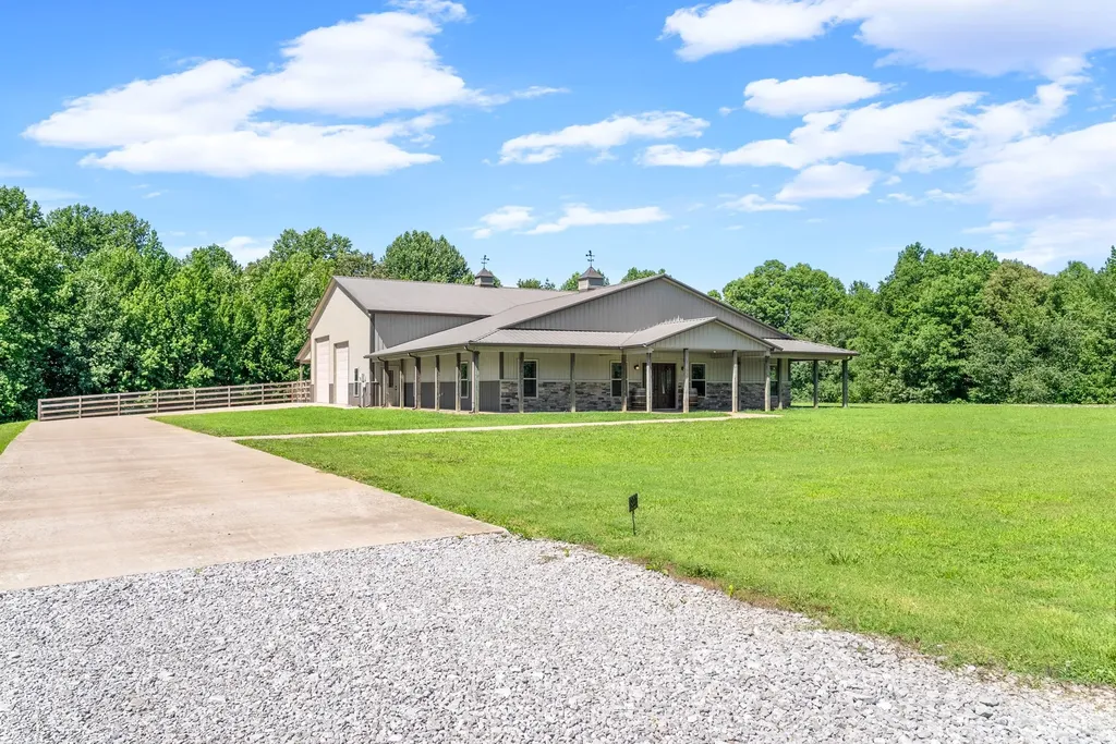 890 Iron Workers Road Clarksville TN 37043