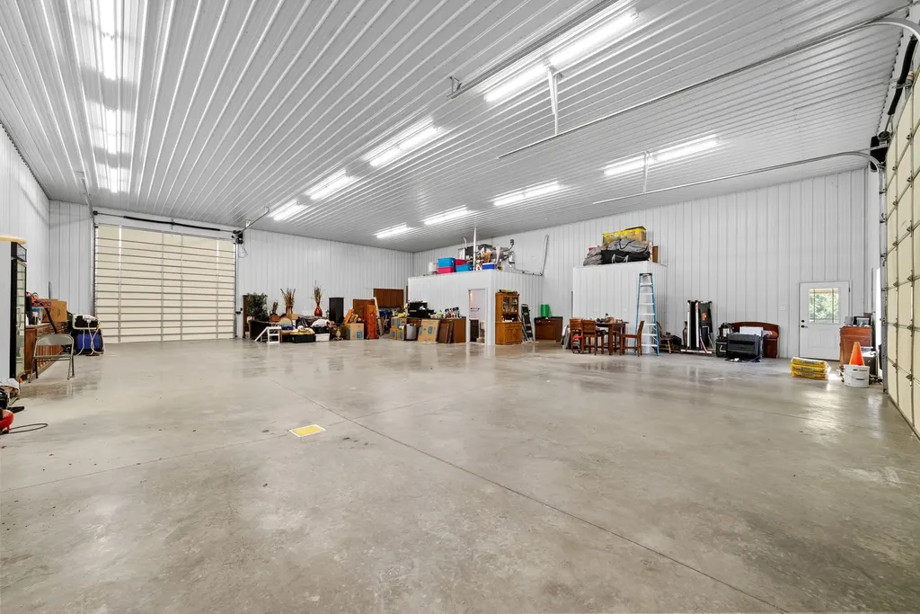 890 Iron Workers Road Clarksville TN 37043