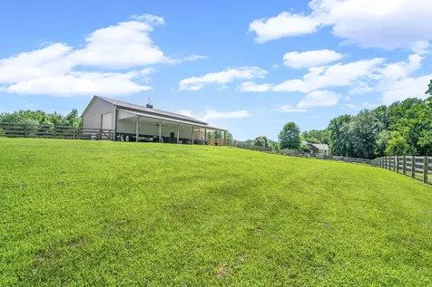890 Iron Workers Road Clarksville TN 37043