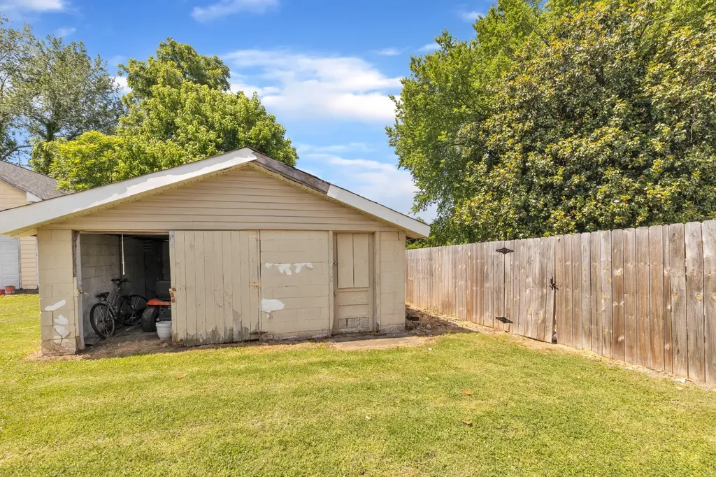248 N Willomont Avenue Gallatin TN 37066