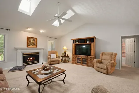 112 Cromwell Lane Crossville TN 38558