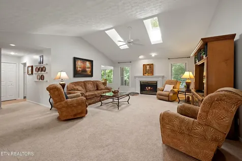 112 Cromwell Lane Crossville TN 38558