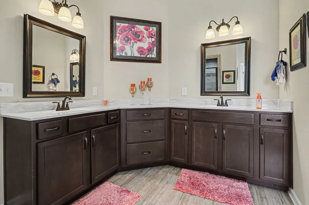538 Low Country Court Clarksville TN 37042