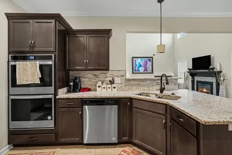 538 Low Country Court Clarksville TN 37042