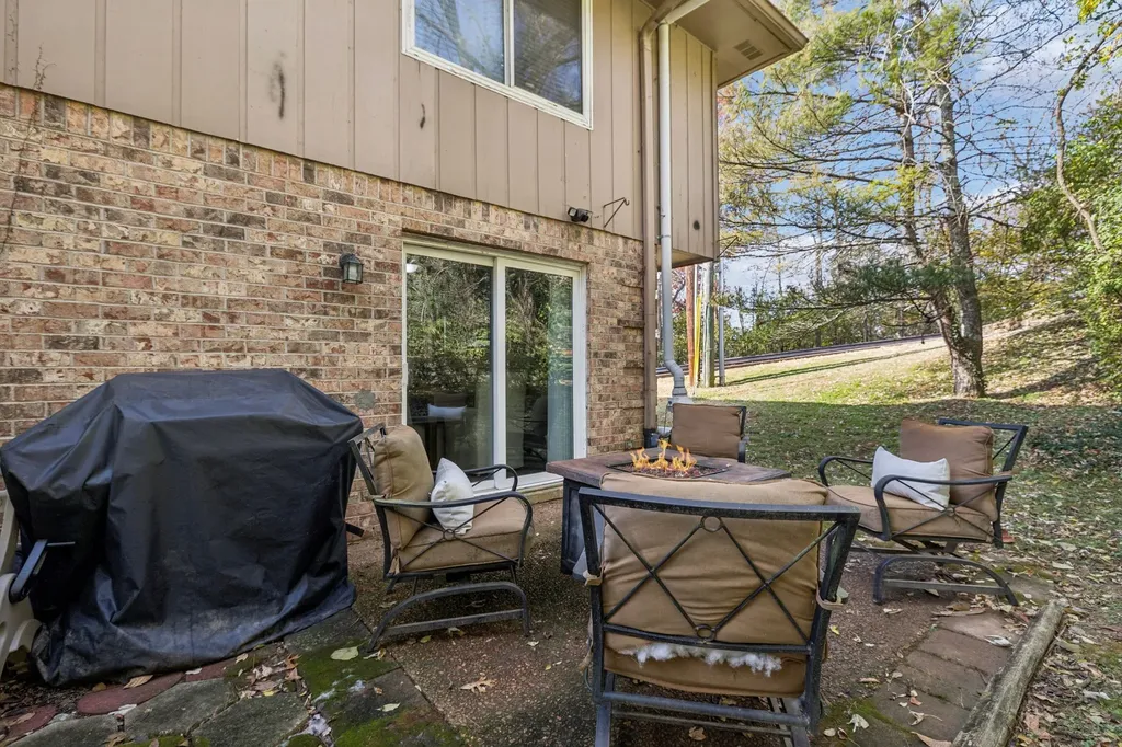 110 Bellevue Road Nashville TN 37221