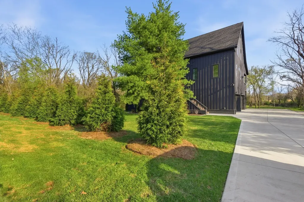 419 Lewisburg Avenue Franklin TN 37064