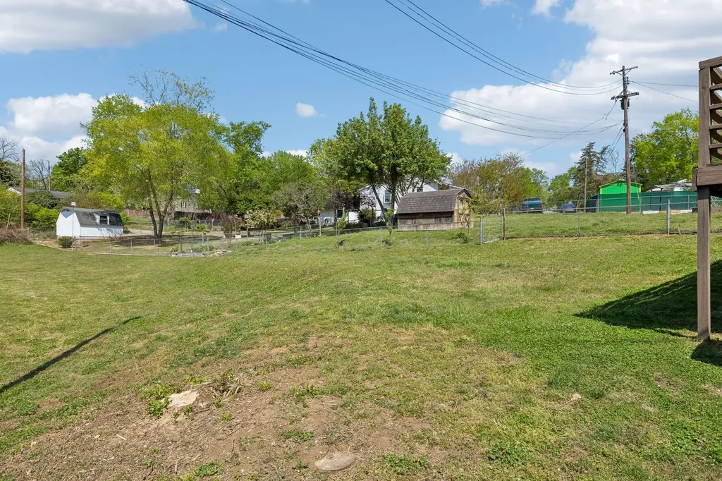 1806 Riverside Road Old Hickory TN 37138