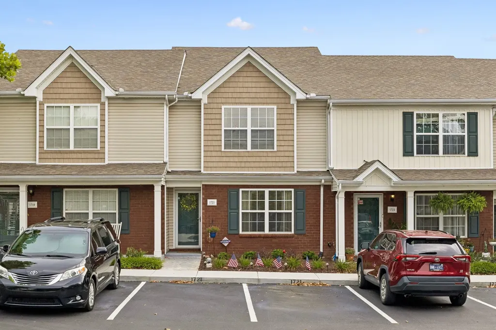 1721 Red Jacket Drive Antioch TN 37013