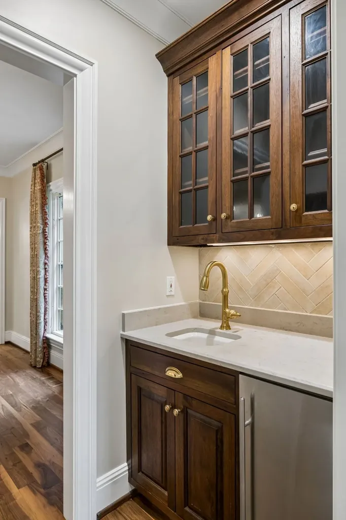 2127 Chickering Nashville TN 37215