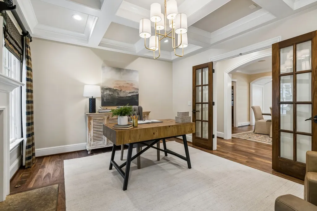 2127 Chickering Nashville TN 37215