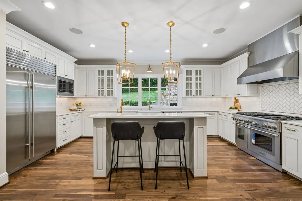 2127 Chickering Nashville TN 37215