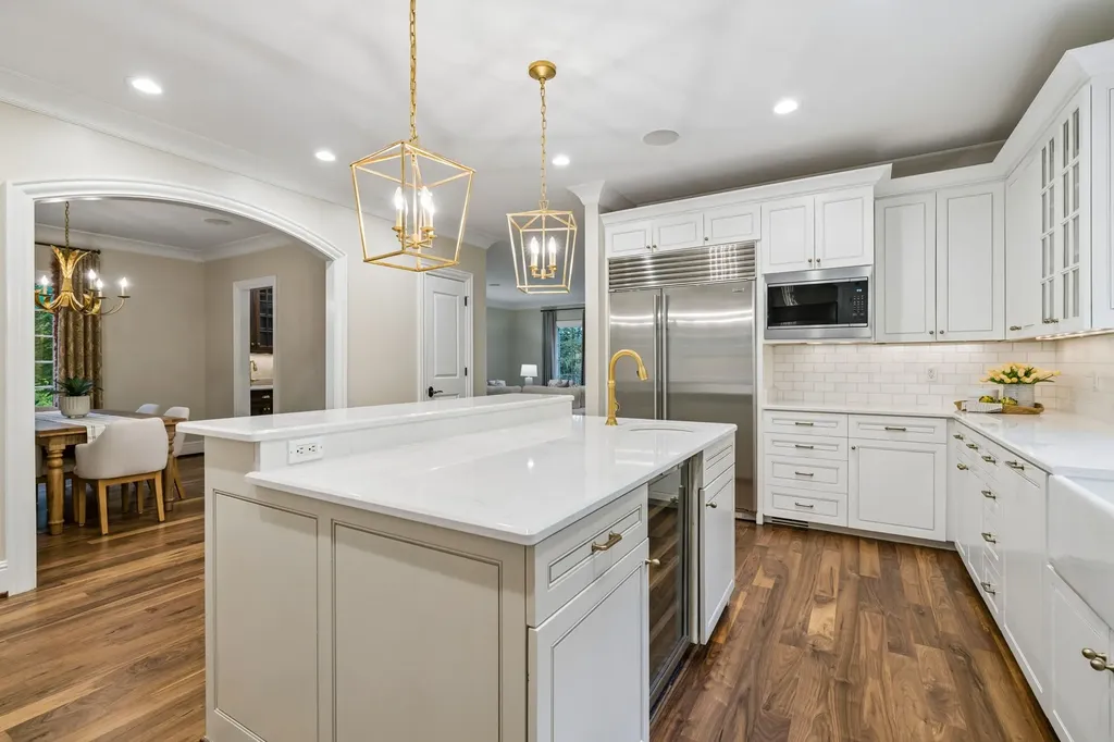 2127 Chickering Nashville TN 37215
