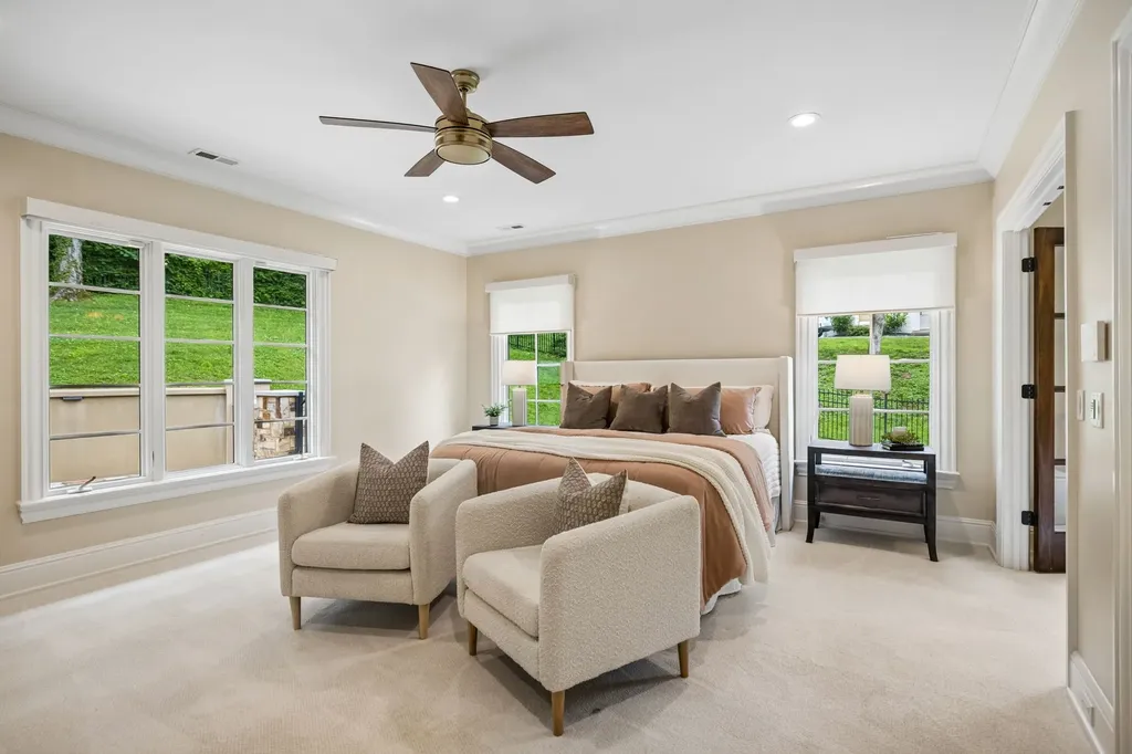 2127 Chickering Nashville TN 37215