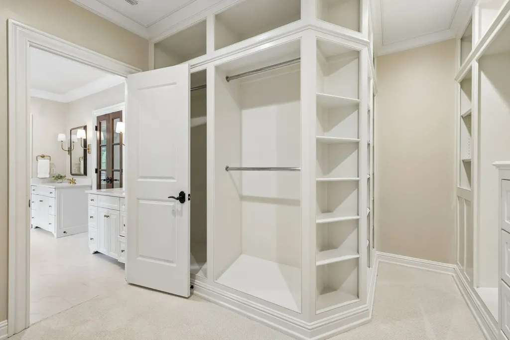 2127 Chickering Nashville TN 37215