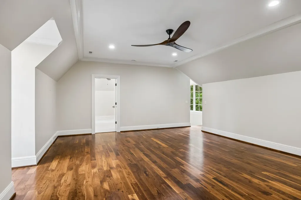 2127 Chickering Nashville TN 37215