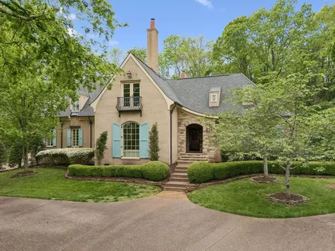 2127 Chickering Nashville TN 37215