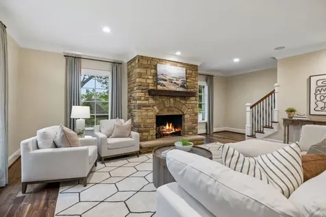 2127 Chickering Nashville TN 37215