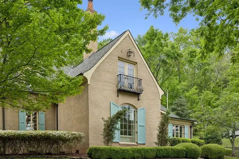 2127 Chickering Nashville TN 37215