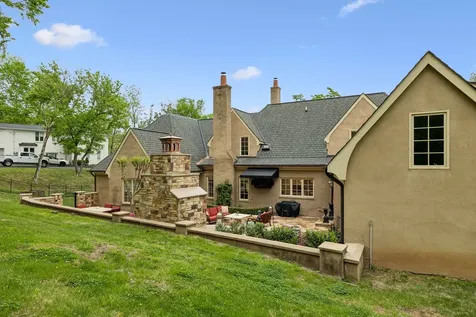 2127 Chickering Nashville TN 37215