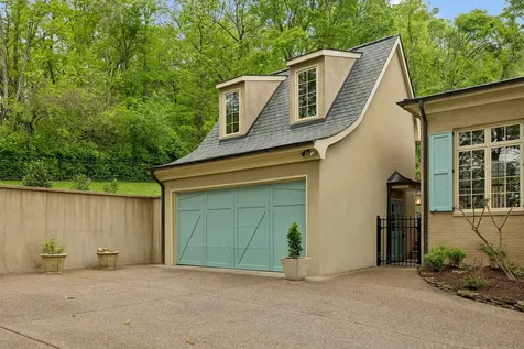 2127 Chickering Nashville TN 37215