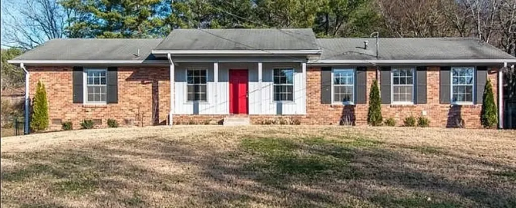 7404 Harness Drive Nashville TN 37221