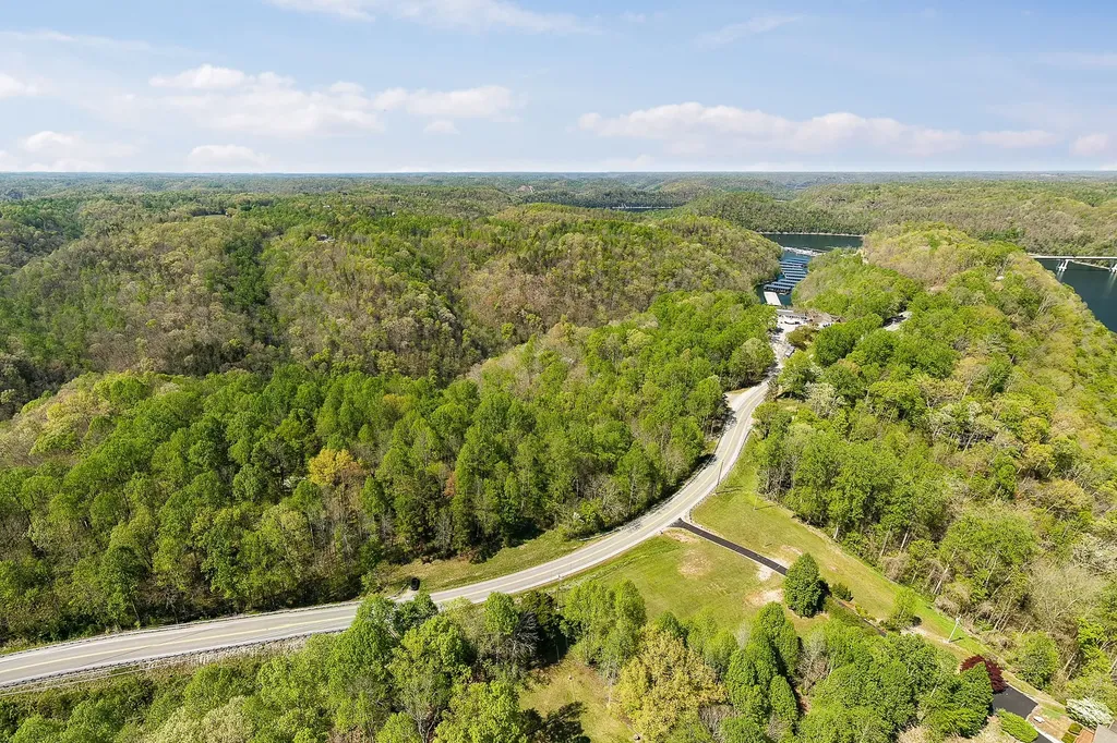4701 Sparta Highway Smithville TN 37166