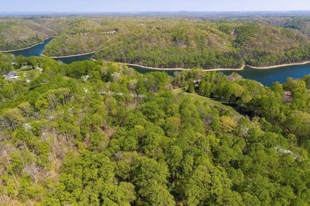 4701 Sparta Highway Smithville TN 37166
